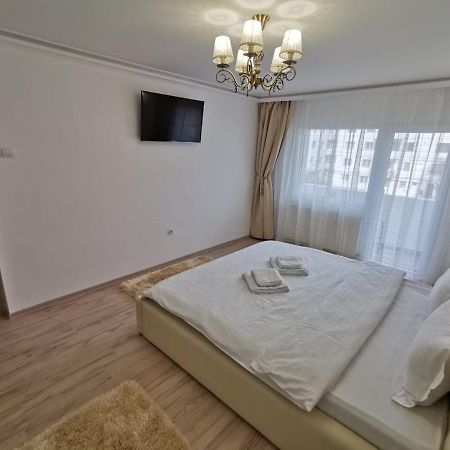 Apartament Gold Luxury Tîrgu Ocna Eksteriør billede