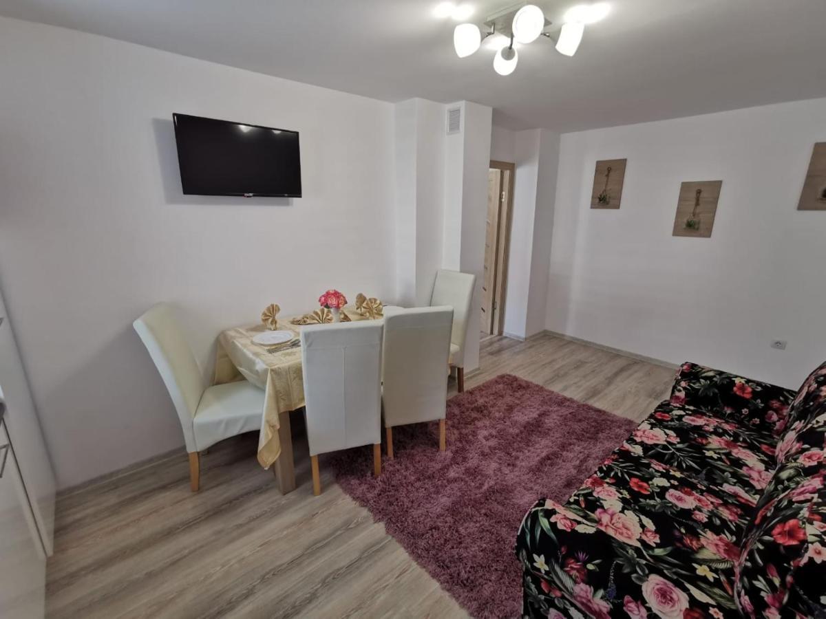 Apartament Gold Luxury Tîrgu Ocna Eksteriør billede